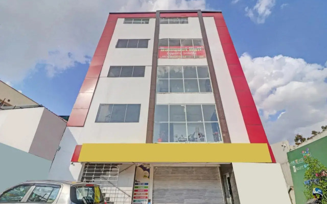 OYO Flagship 80554 Hanuma Residencies