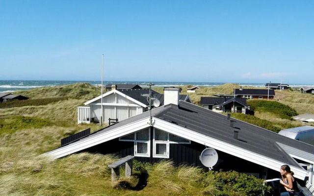 Serene Holiday Home in Løkken near Sea