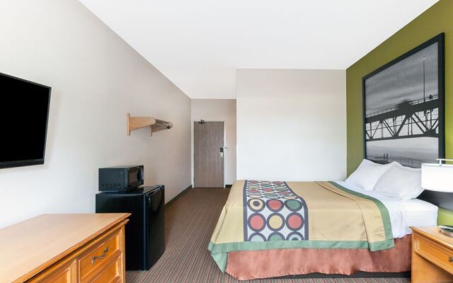 Super 8 Big Rapids MI