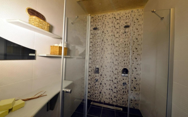Sunak Cave Hotel