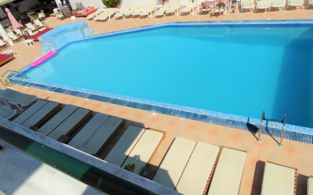 Oasis Beach Club