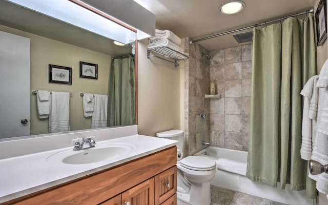 Kailua-kona Condo w/ 2 Private Lanais!