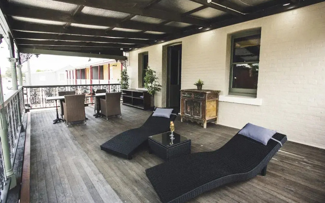 William Arnott Boutique Hotel