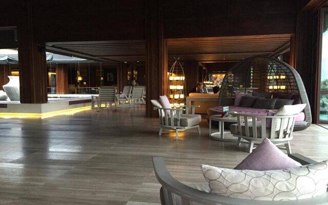 Pullman Phuket Arcadia Naithon Beach