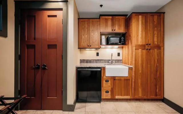 Tamarack Lodge of Traverse City