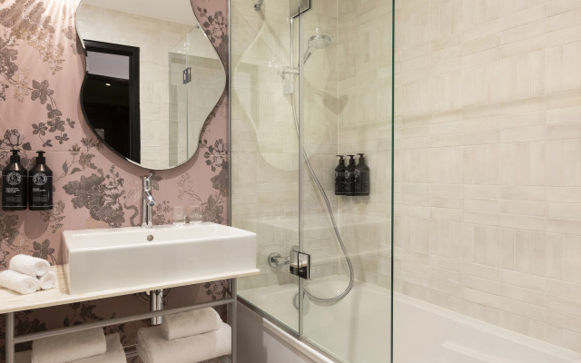 Hotel Les Capitouls Toulouse Centre - Handwritten Collection