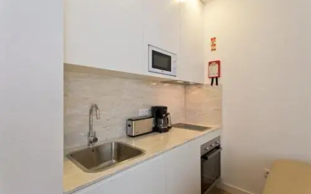 Clerigos Studio Apts