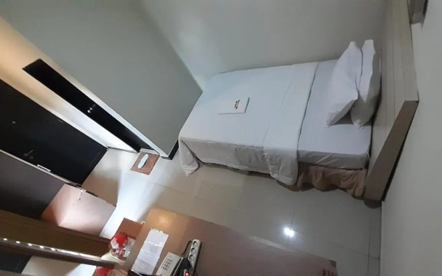 Galaxy Inn Hotel Baubau