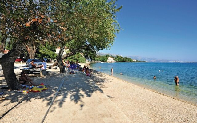 Beautiful Home in Kastel Luksic With Wifi and 1 Bedrooms