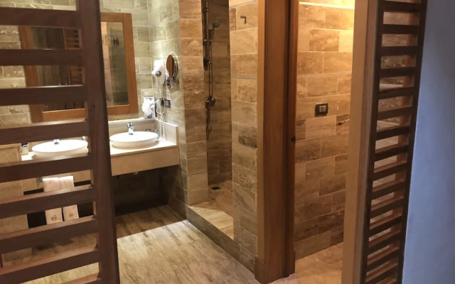 Lifestyle Kosher Cofresi Suites