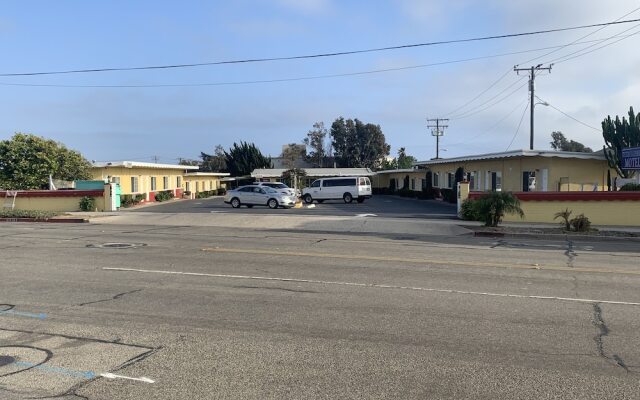 Ventura Beach House Motel