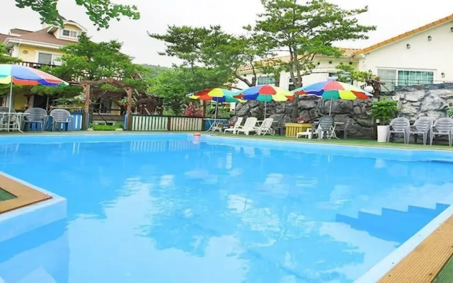 Gyeongju Euro Vill Spa Pension