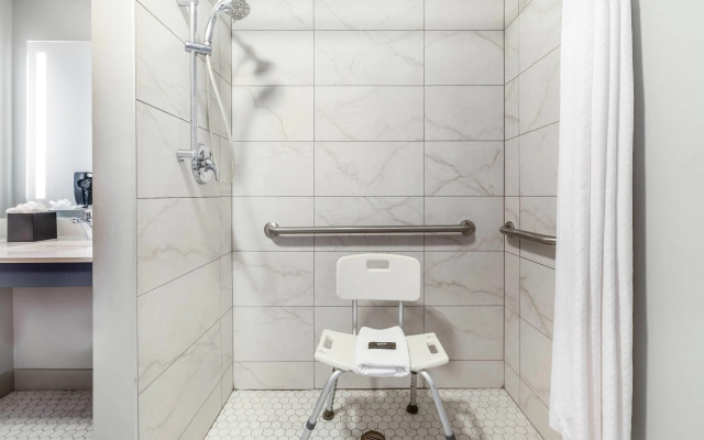 AmericInn by Wyndham Mounds View Minneapolis