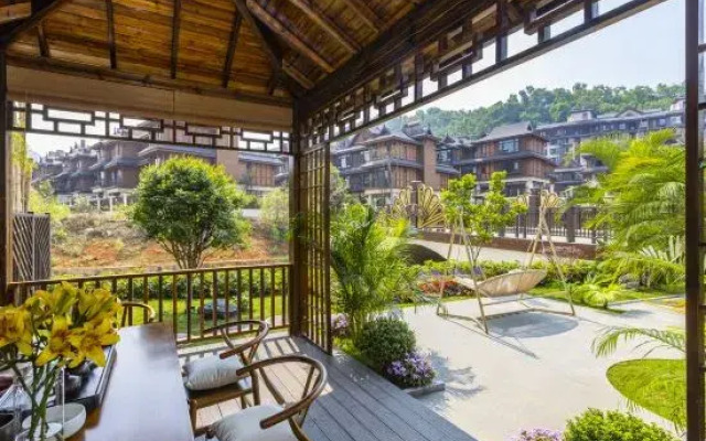 Mangshi Misty Mountain  Smart Homestay (Dai Ancient Town Branch)