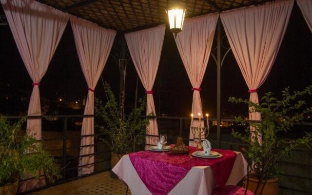 Riad Sanaa Rose