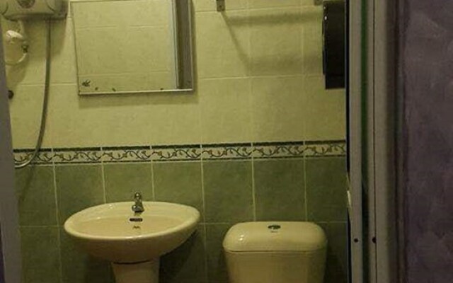 Mangrove Floating Chalet