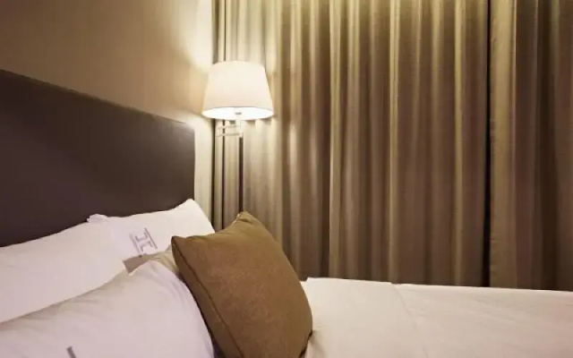 Seongnam Moran Healasis Hotel