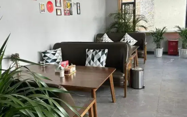 Dali City Shuanglang Town Six rooms Inn