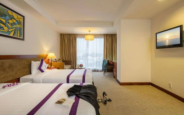 TTC Hotel Deluxe Tan Binh