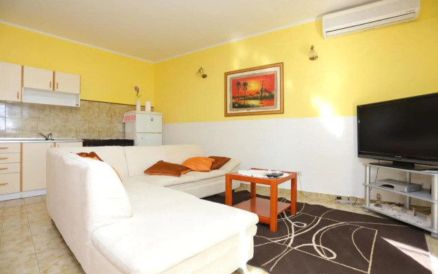 Apartments by the sea Duce, Omis - 12687