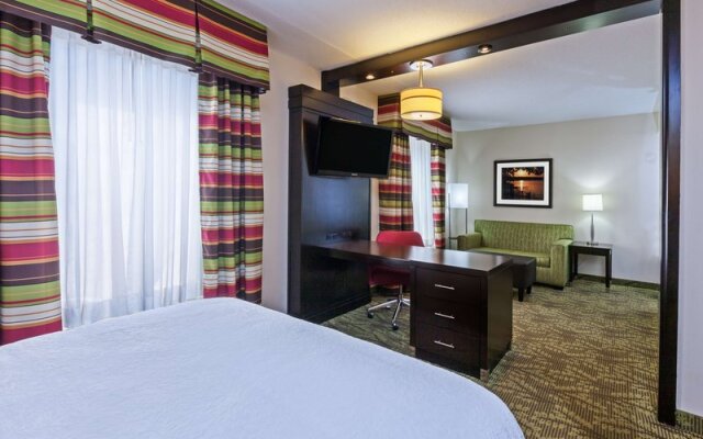 Hampton Inn & Suites Tulsa Woodland Hills