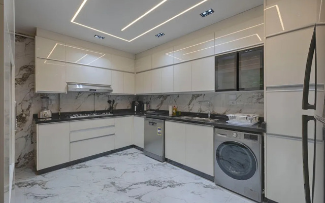 Vesta - Luxury Villa - 3BR - CFC II