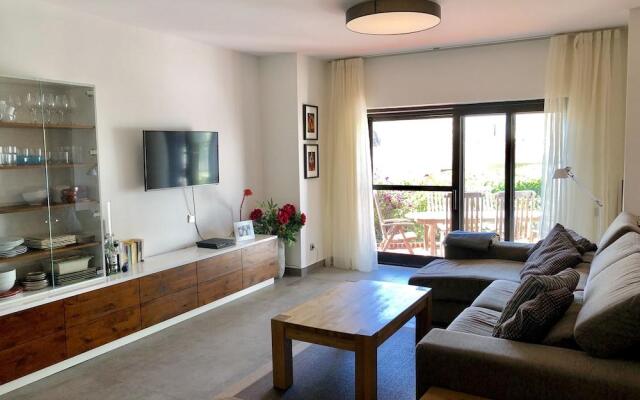 2-Bedrooms Apartment Puerto Banus-Beach