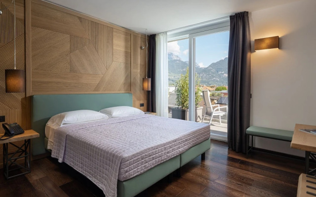 Aris Apartments & Sky Pool - Tonelli Hotels - Adult Friendly