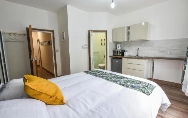 OYO Regency Guest House Manchester North