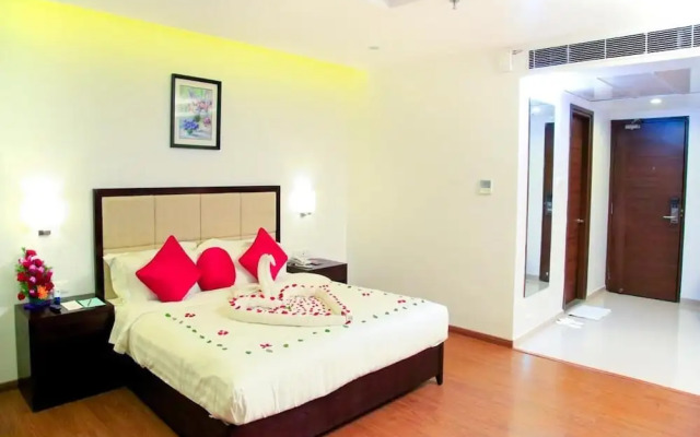 Triguna Clarks Inn