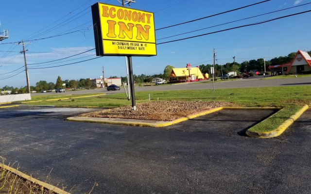 AmeriStay Inn &Suites