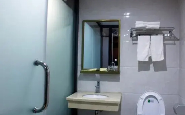 Langqi Hotel