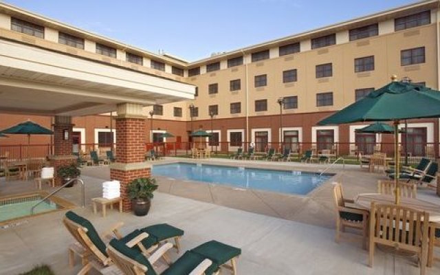 Holiday Inn Express Hotel & Suites Springfield