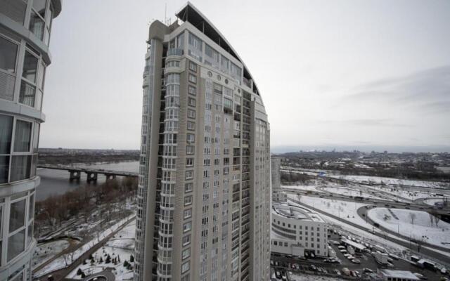 Stylish Panoramic apartments Dnipro Sail riverside