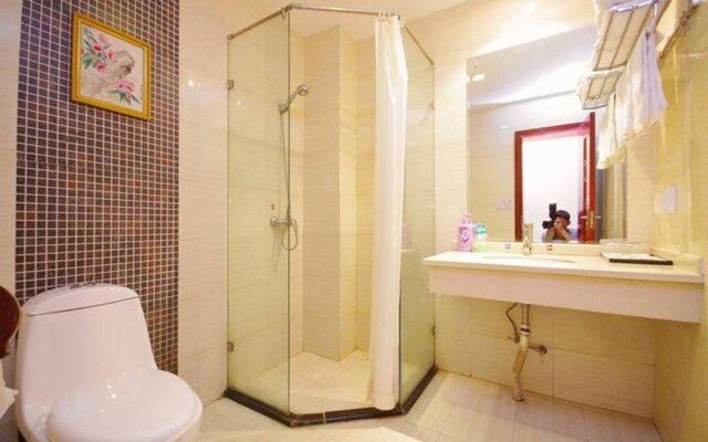 Long Teng Business Hotel
