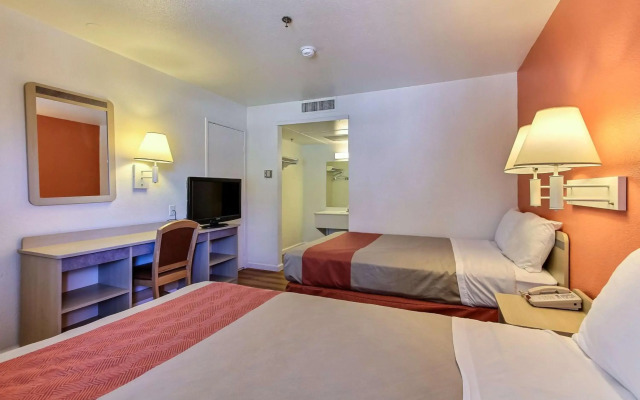 Motel 6 Fremont, CA - South