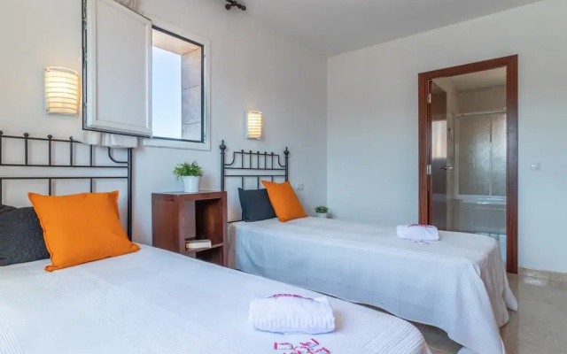 Villa in Empuriabrava With Private Pool