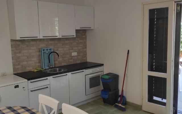 Ground Floor Apartment,1st row to sea