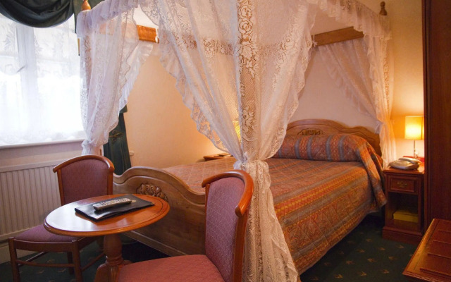 Sorrento Hotel