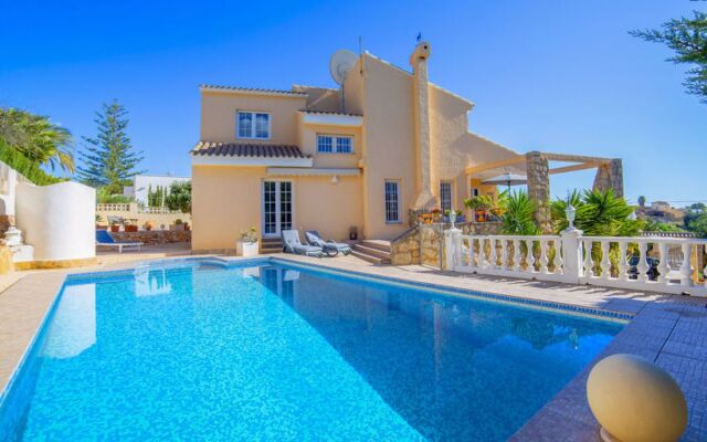 House Nadine Calpe/Calp