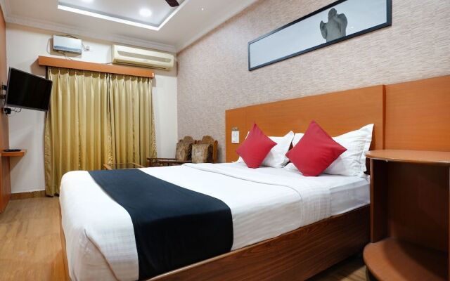 Capital O 46832 Gaayatri Residency