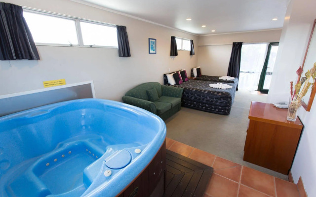 Gateway International Motel