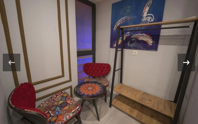 Seckinler Suit Apart