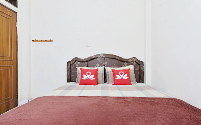 ZEN Rooms Antapani Syariah