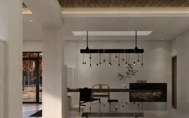 Zhuishan Mingjing Hot Spring Resort Hotel