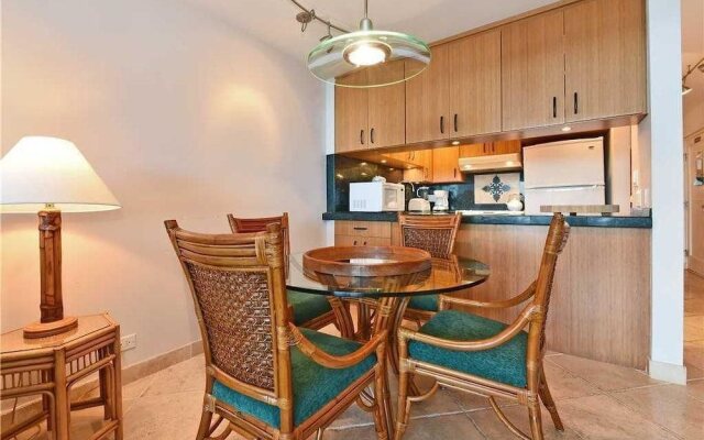 Makani Sands Condominiums