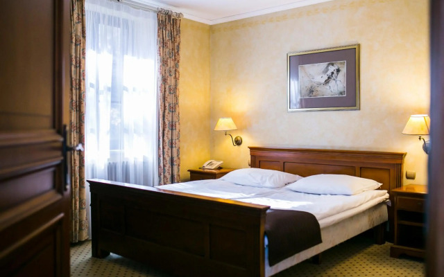 Hotel Opera