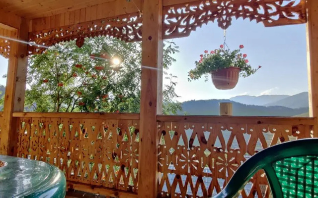 Guest House Shenako Veranda