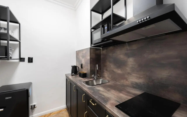 Crystal Apartment