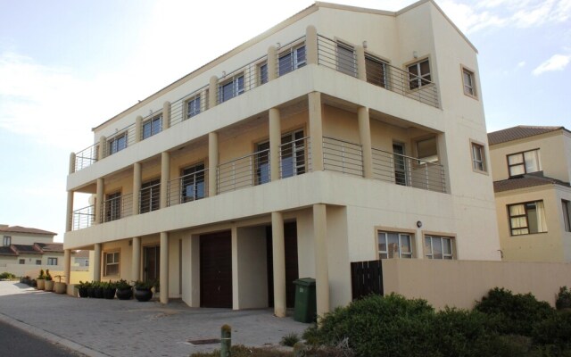 12 Calypso Mansion Self catering